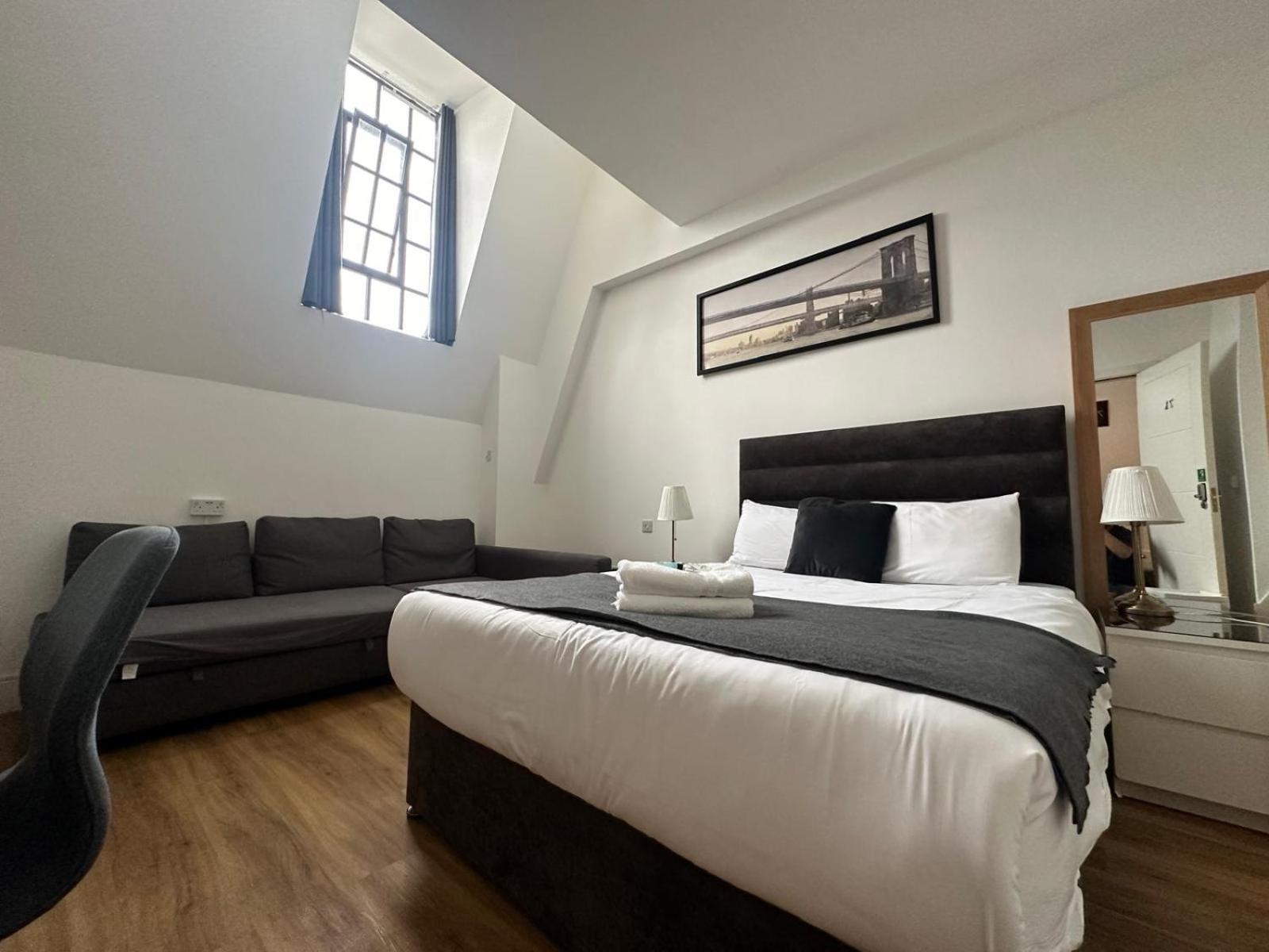 Equitable Hotel London Bagian luar foto